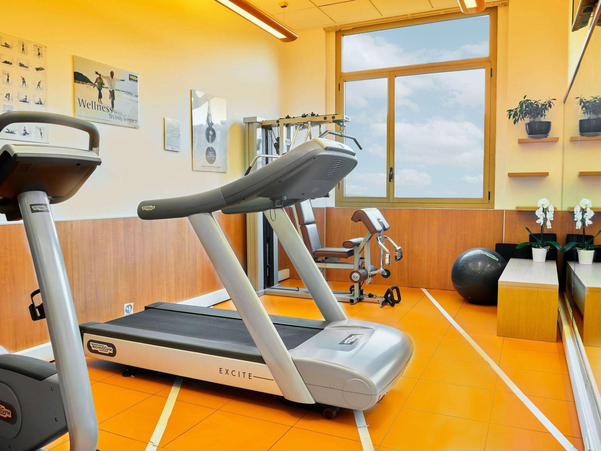 Novotel Torino Corso Giulio Cesare Luaran gambar